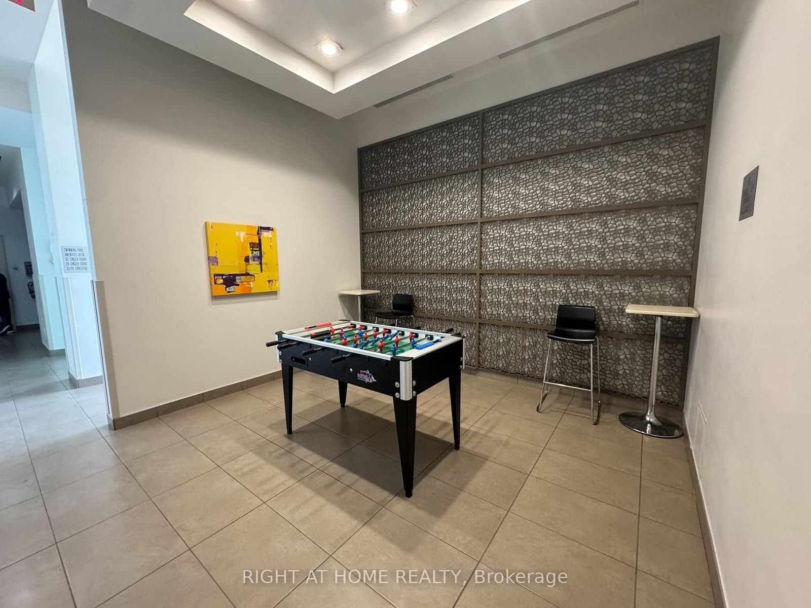 15 Singer Court, Unit 916 thumbnail 24