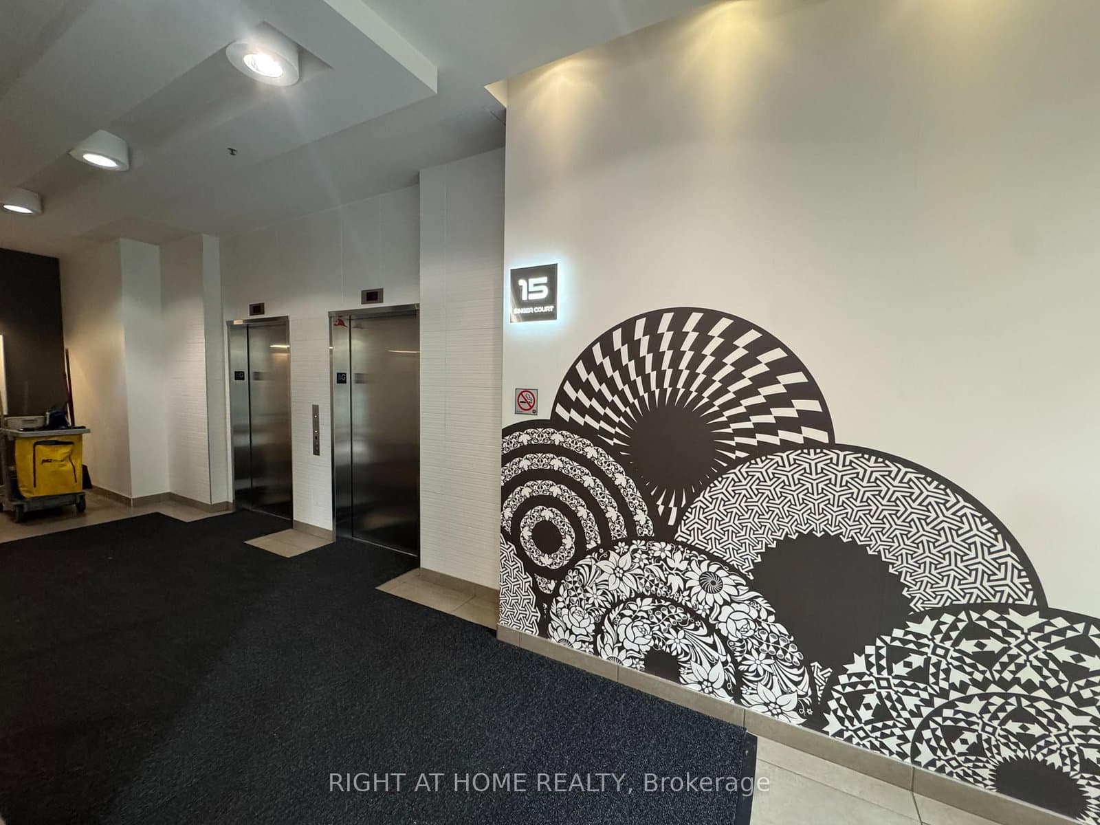 15 Singer Court, Unit 916 thumbnail 28