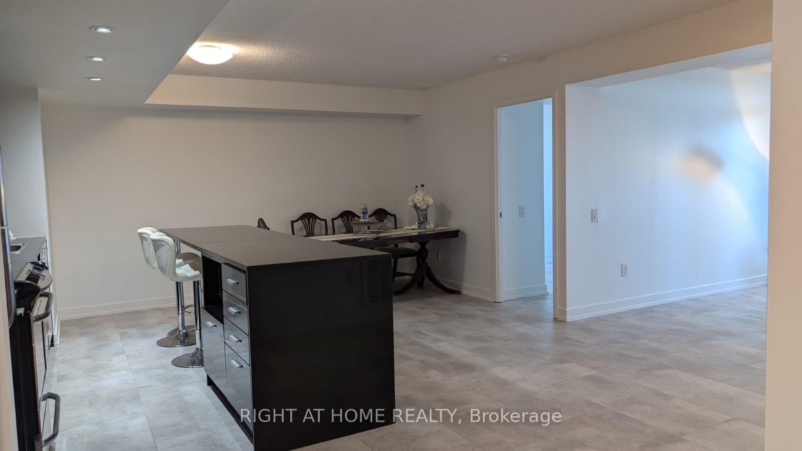 15 Singer Court, Unit 916 thumbnail 8