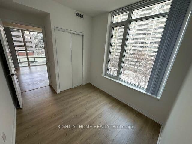50 Dunfield Avenue, Unit 619 thumbnail 13