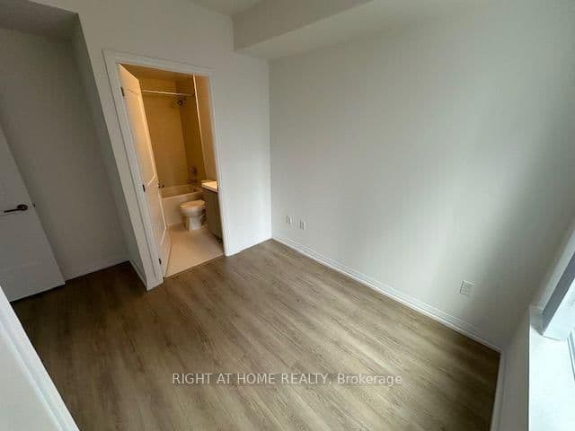 50 Dunfield Avenue, Unit 619 thumbnail 15
