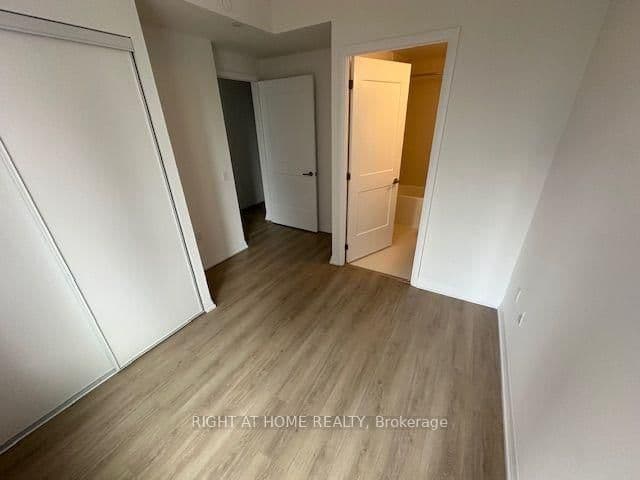 50 Dunfield Avenue, Unit 619 thumbnail 16