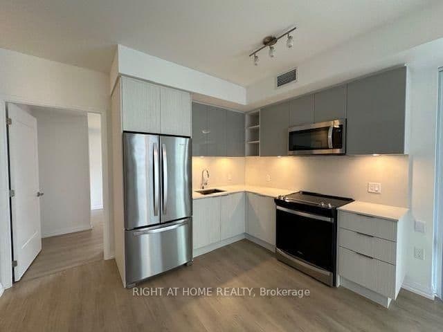 50 Dunfield Avenue, Unit 619 thumbnail 19