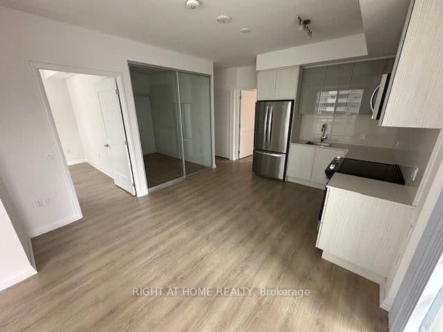 50 Dunfield Avenue, Unit 619 thumbnail 4