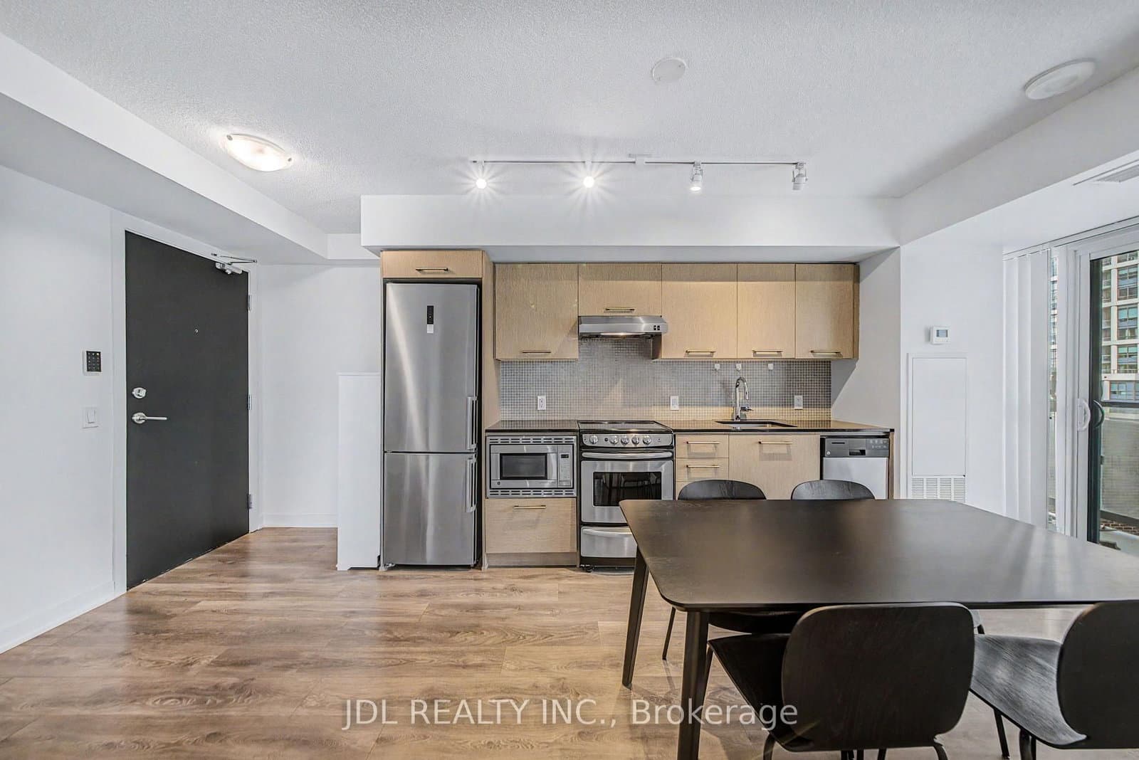 87 Peter Street, Unit 1411 thumbnail 23