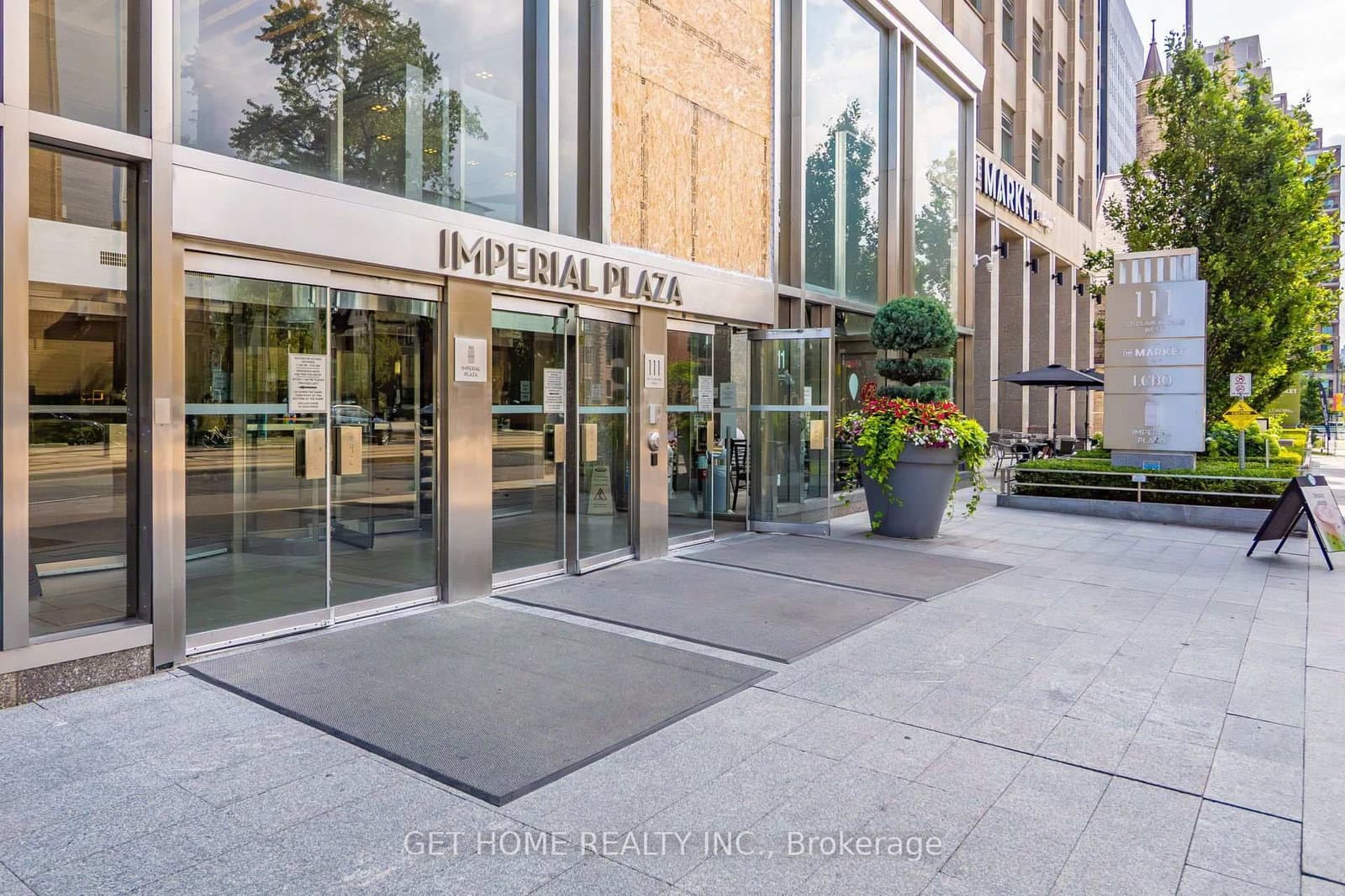 111 St Clair Avenue W, Unit 1203 thumbnail 3