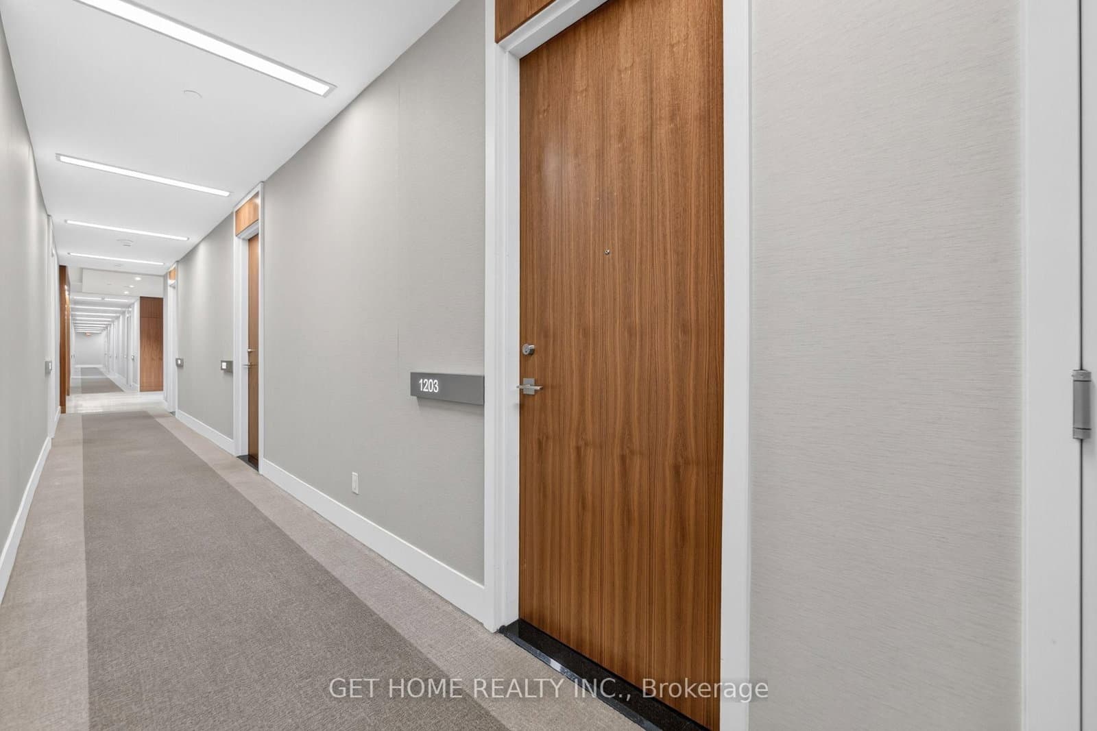 111 St Clair Avenue W, Unit 1203 thumbnail 5