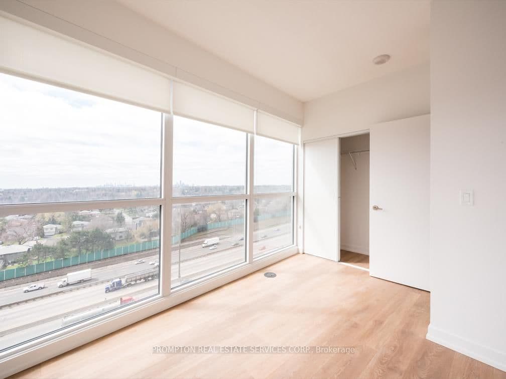 115 Mcmahon Drive, Unit 510 thumbnail 3
