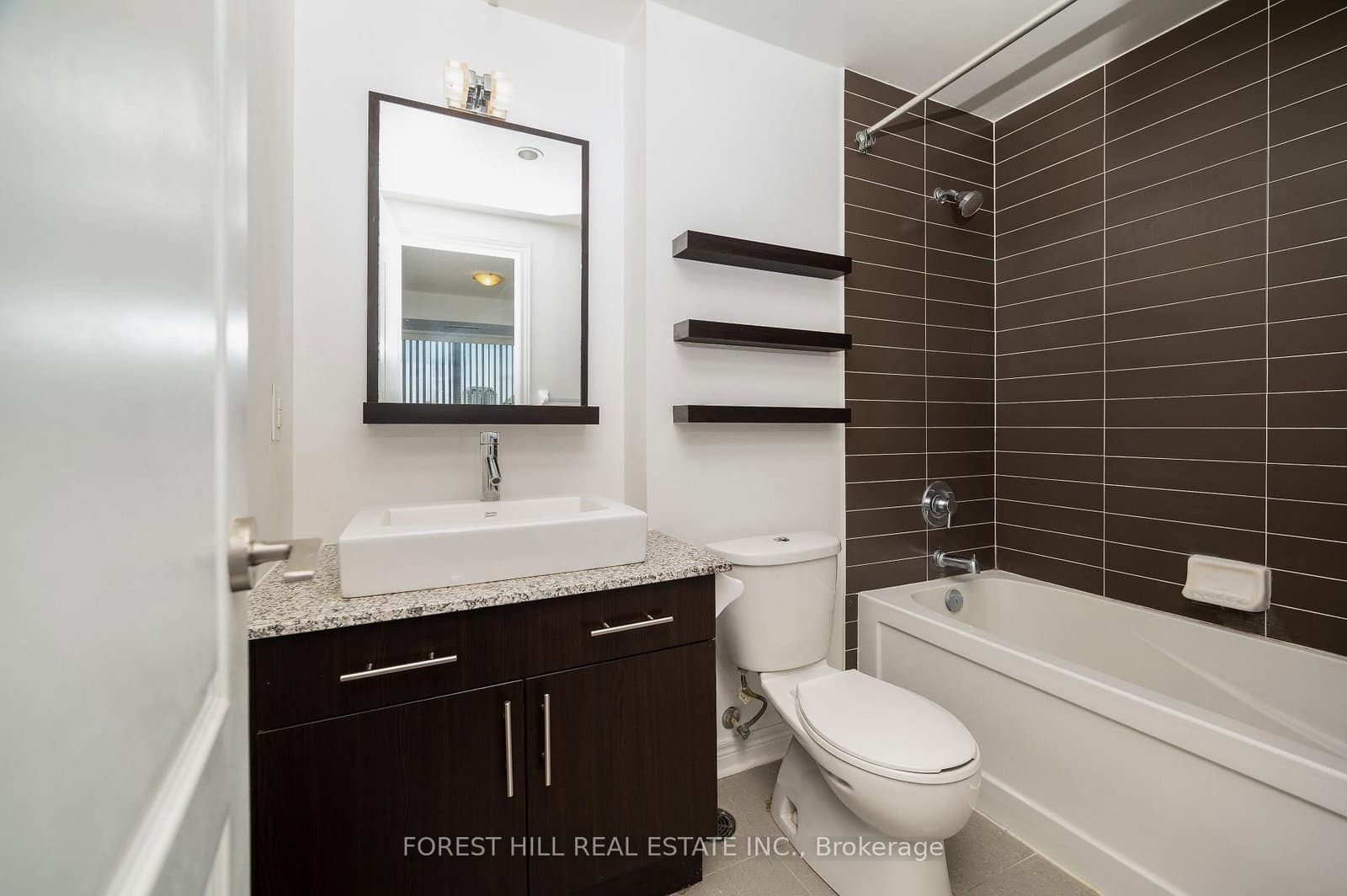 2756 Old Leslie Street, Unit 510 thumbnail 12