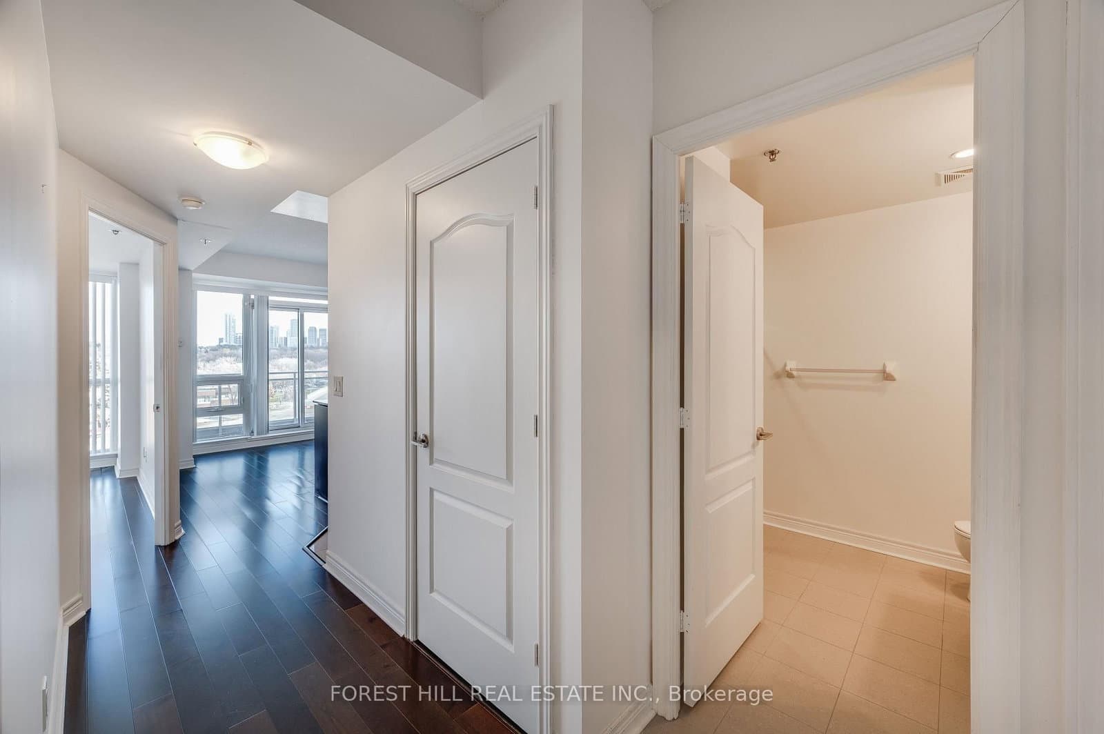 2756 Old Leslie Street, Unit 510 thumbnail 4