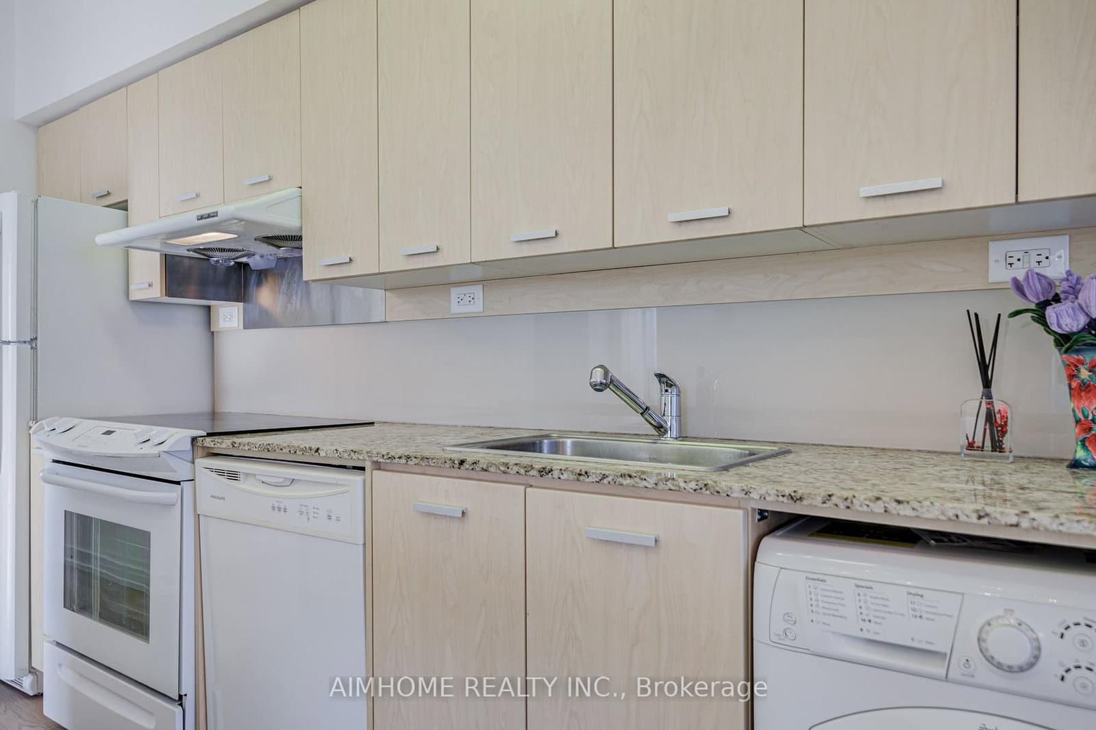 29 Singer Court, Unit 2109 thumbnail 18