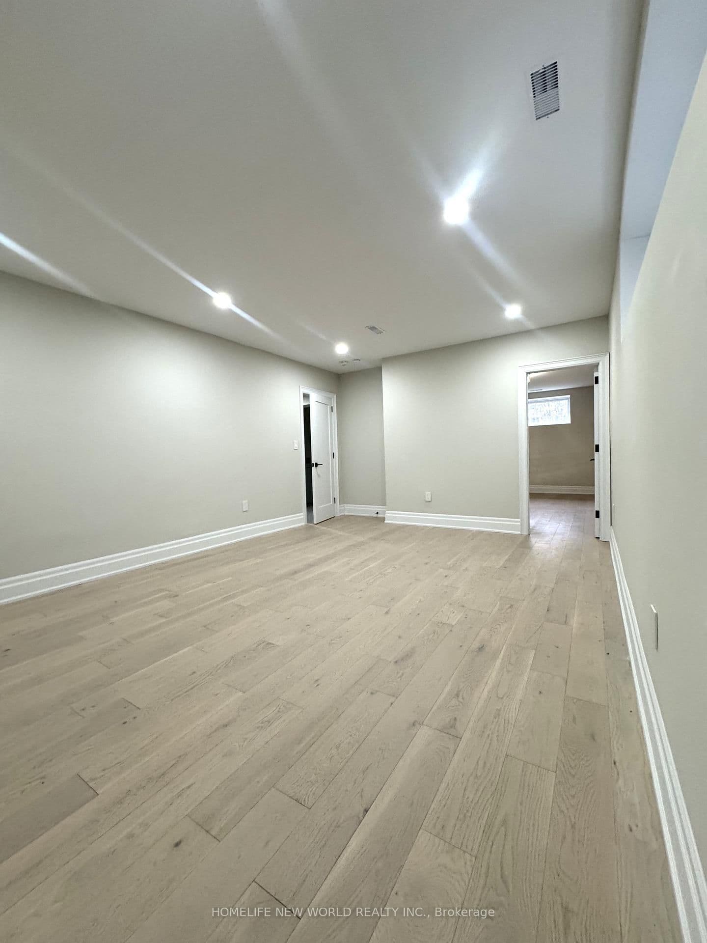 150 Viewmount Avenue thumbnail 33