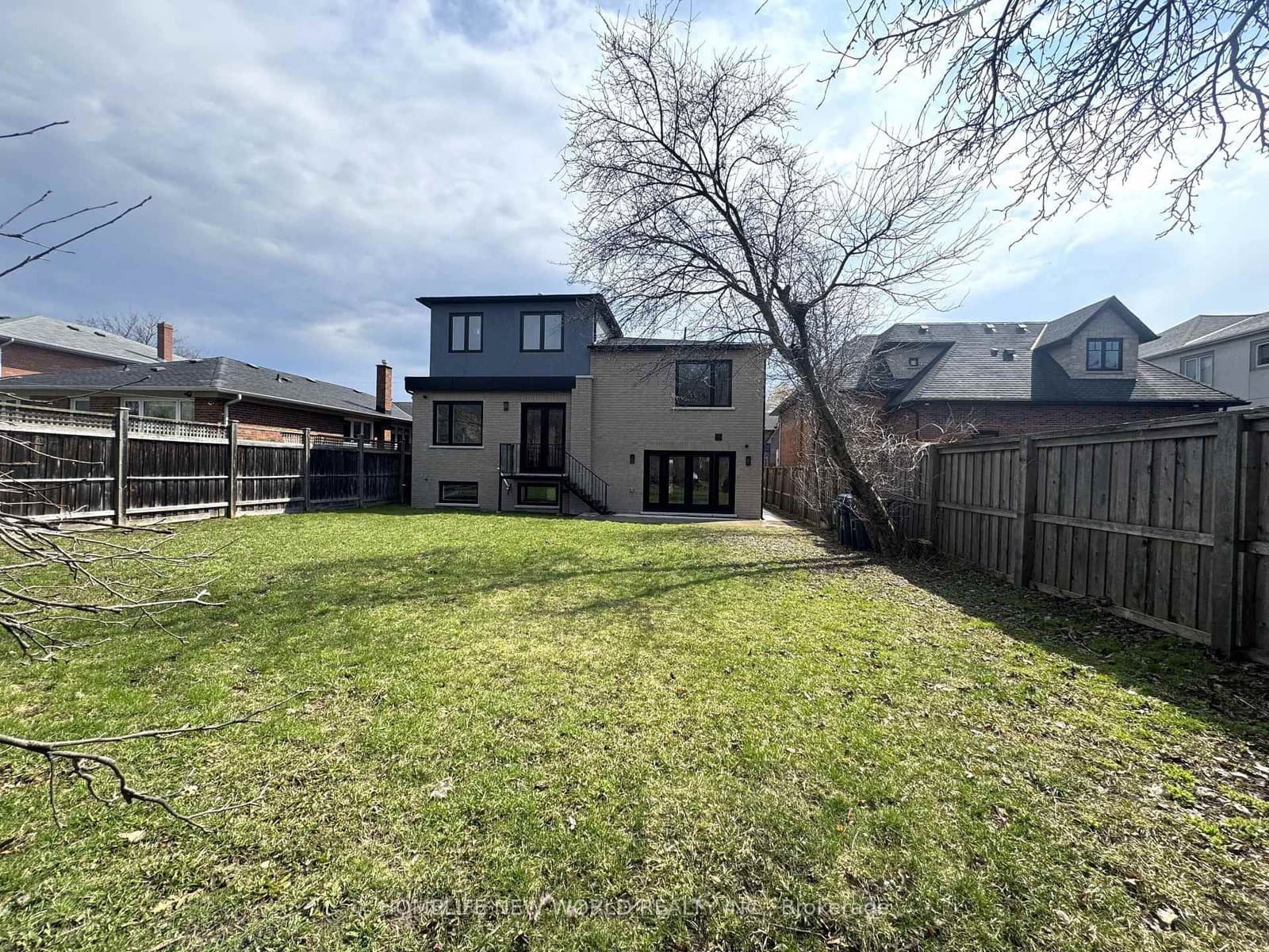 150 Viewmount Avenue thumbnail 36