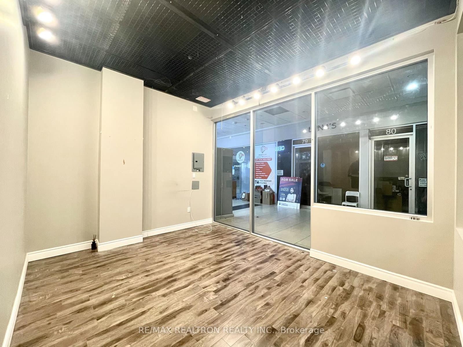 384 Yonge Street, Unit 93 thumbnail 19