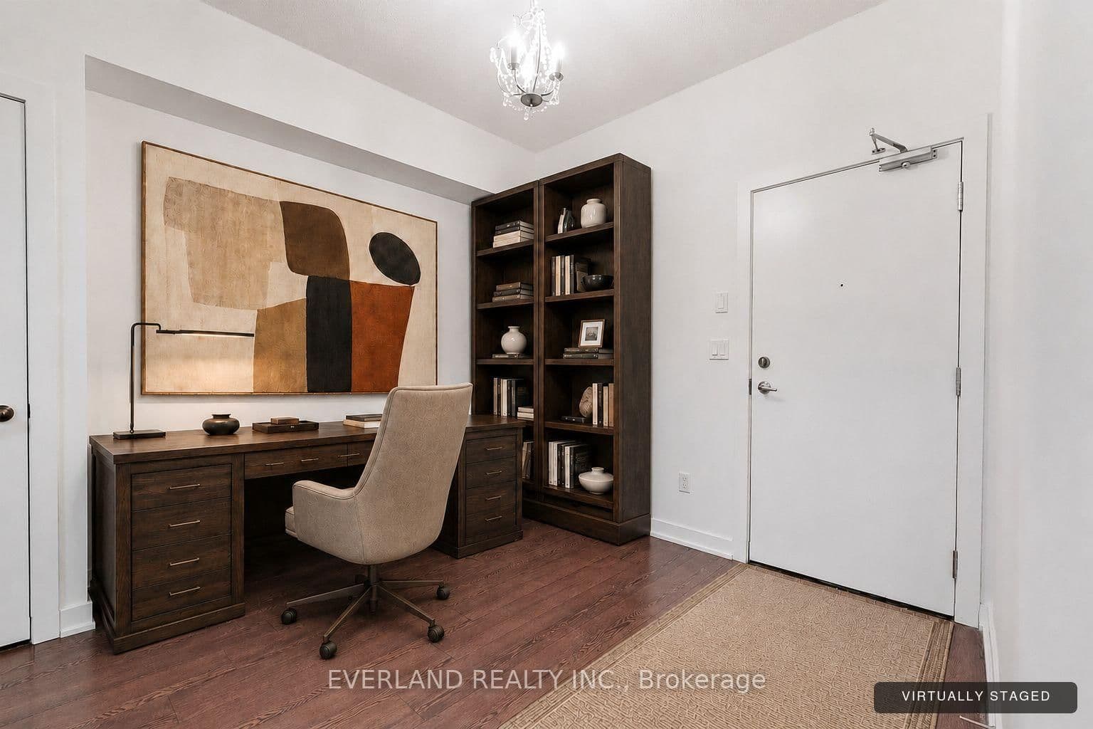20 Bruyeres Mews, Unit 201 thumbnail 5