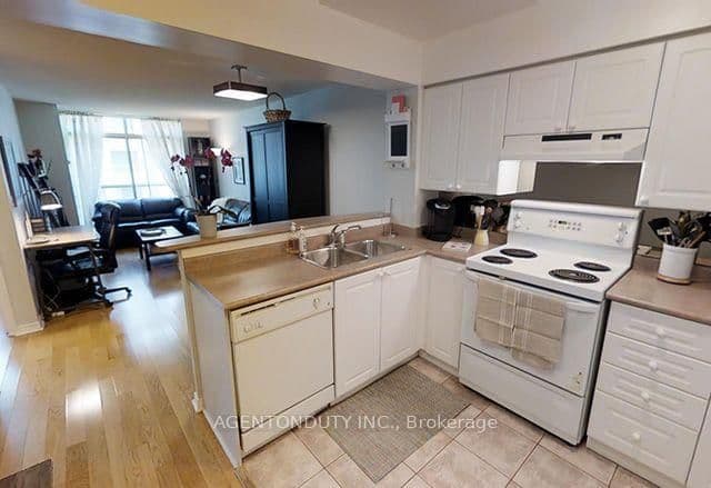 109 Front Street E, Unit 622 thumbnail 4