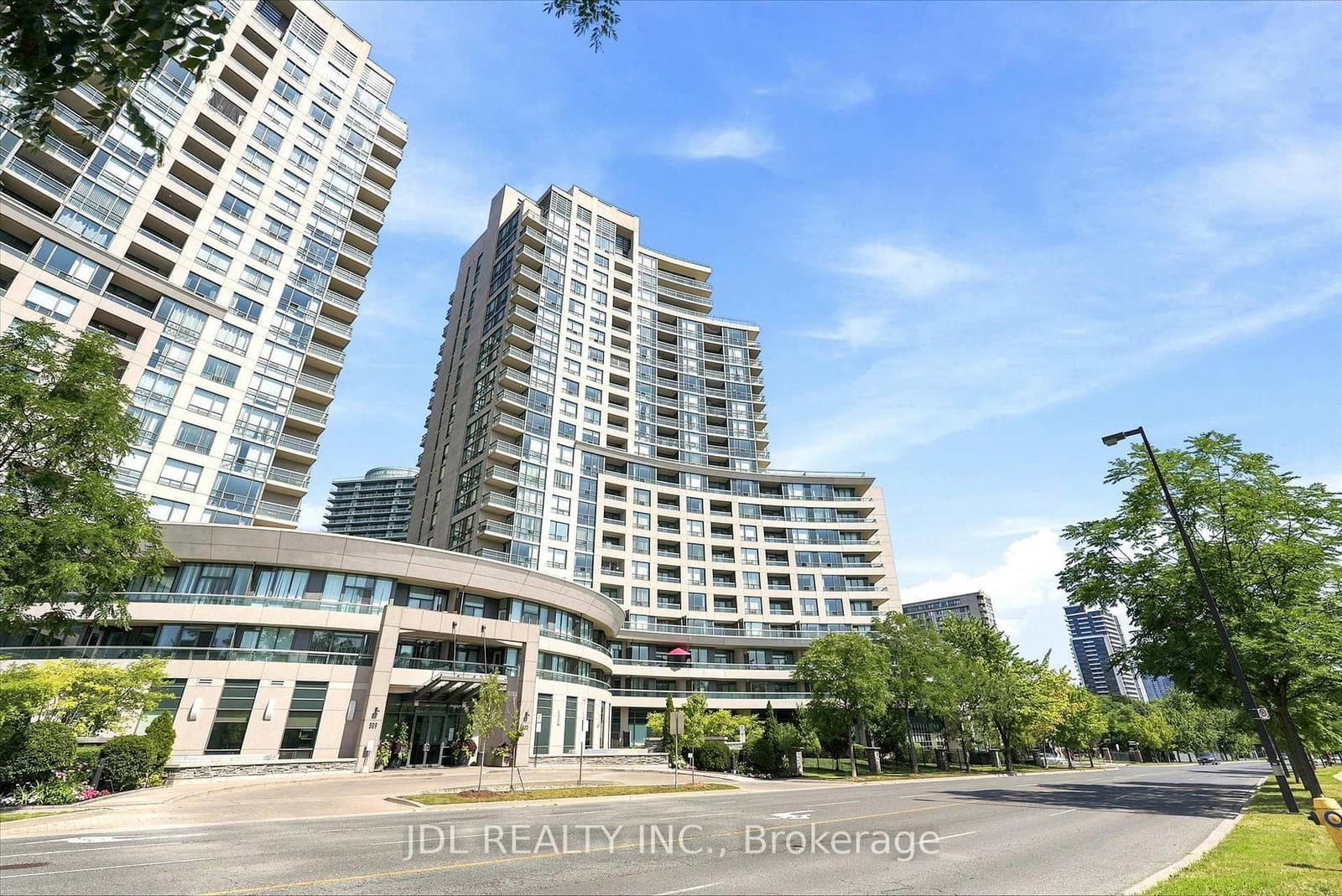 503 Beecroft Road, Unit 516 thumbnail 2