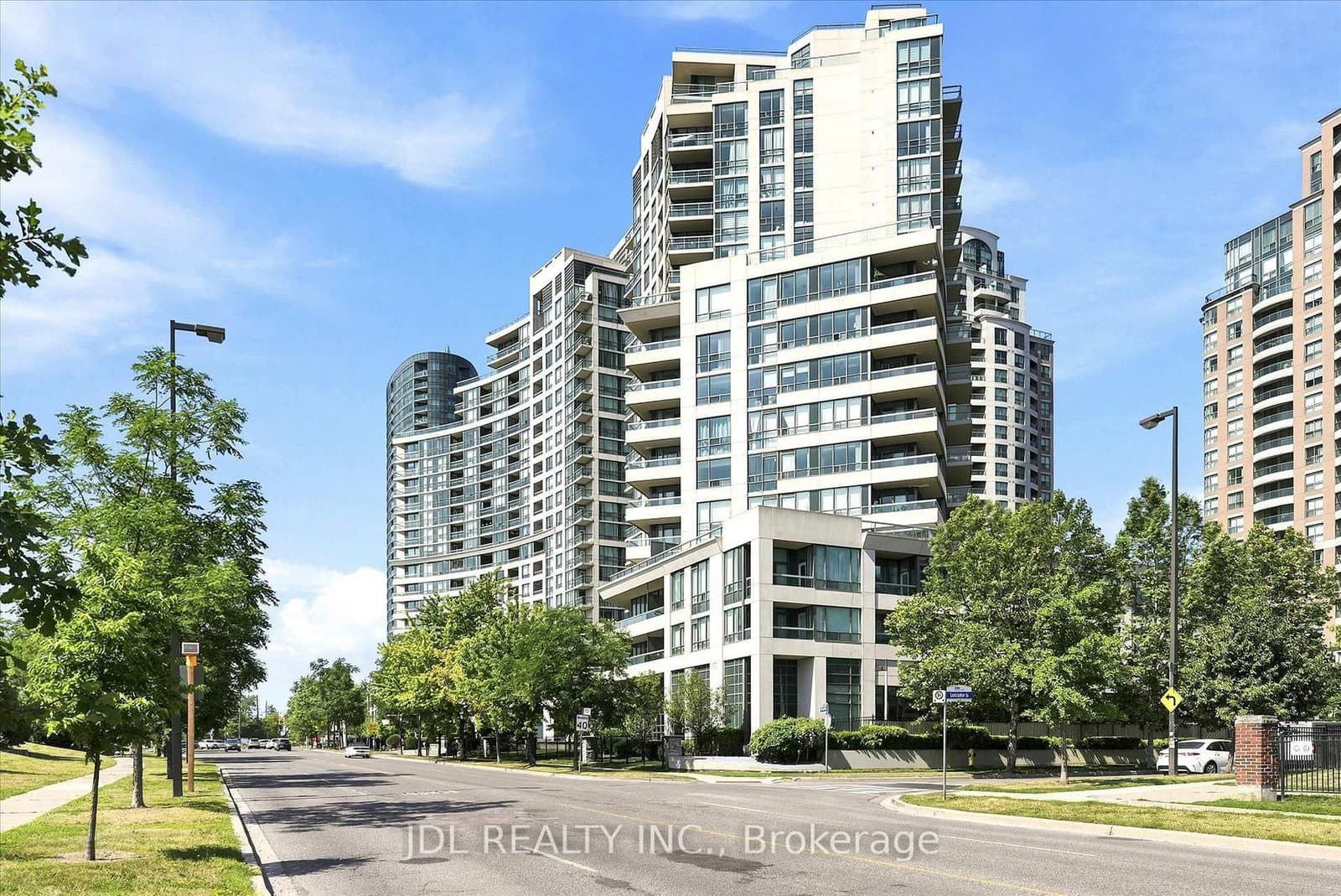 503 Beecroft Road, Unit 516 thumbnail 27