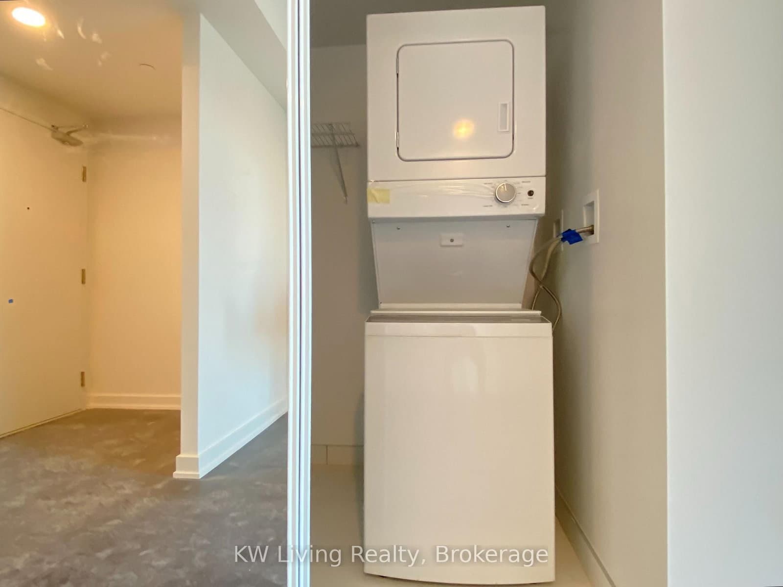 238 Simcoe Street, Unit 3208 thumbnail 31