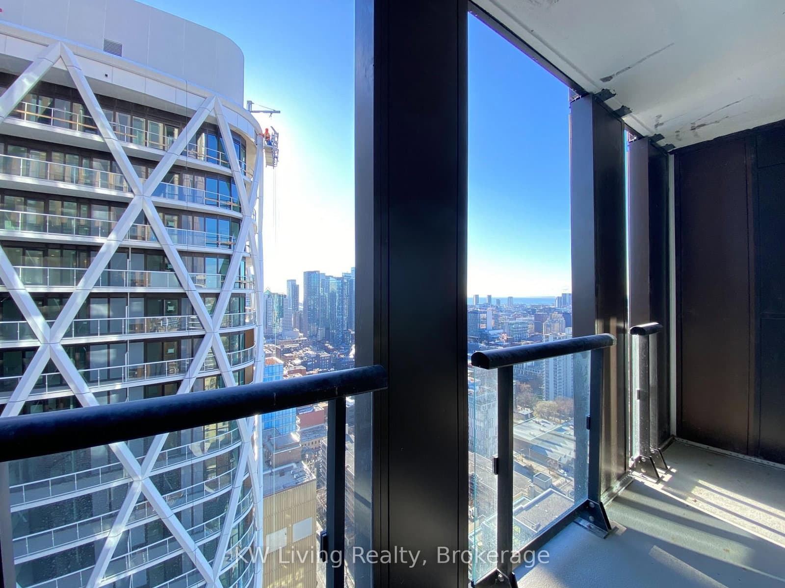 238 Simcoe Street, Unit 3208 thumbnail 37