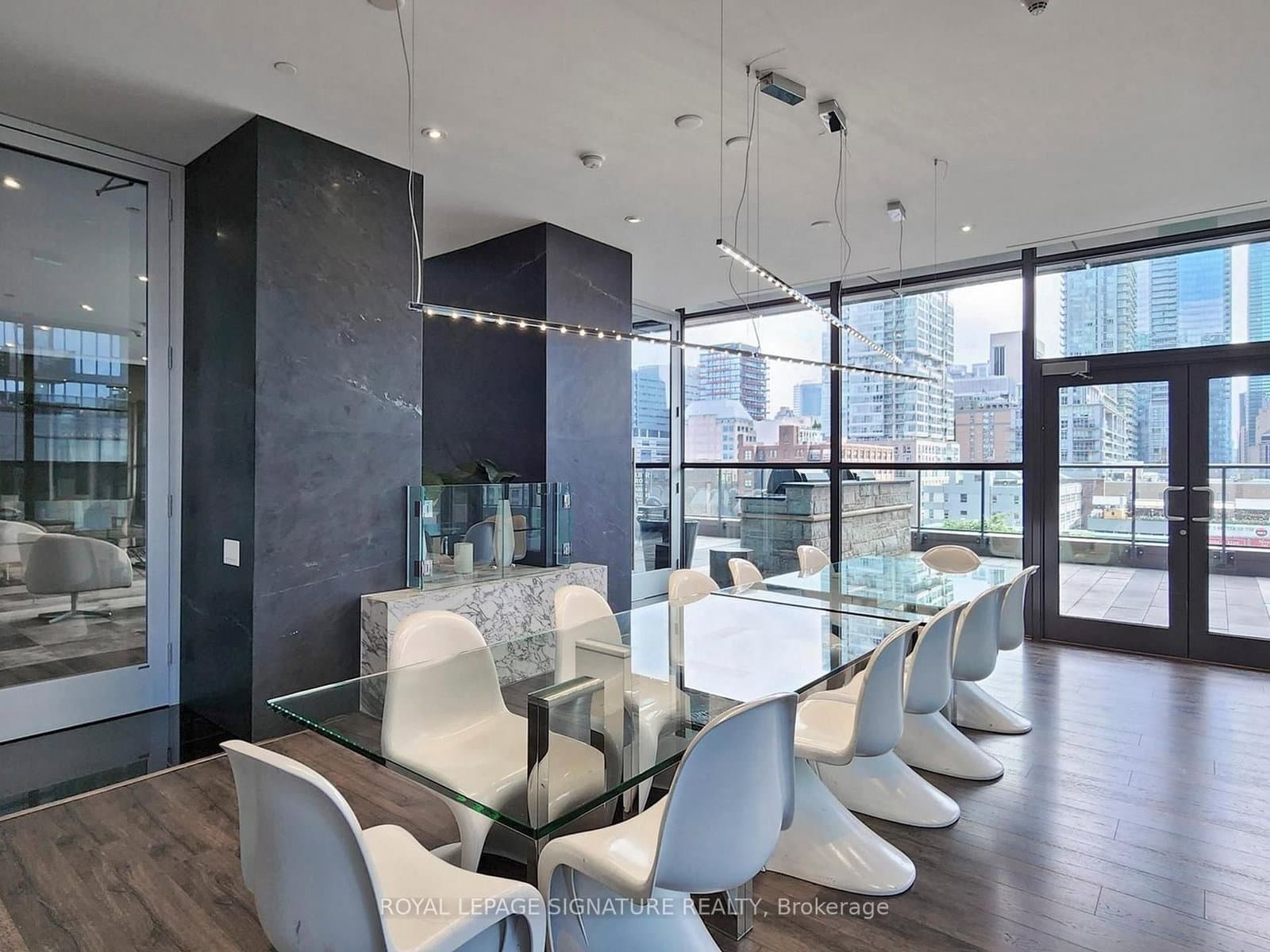 290 Adelaide Street W, Unit 2601 thumbnail 17