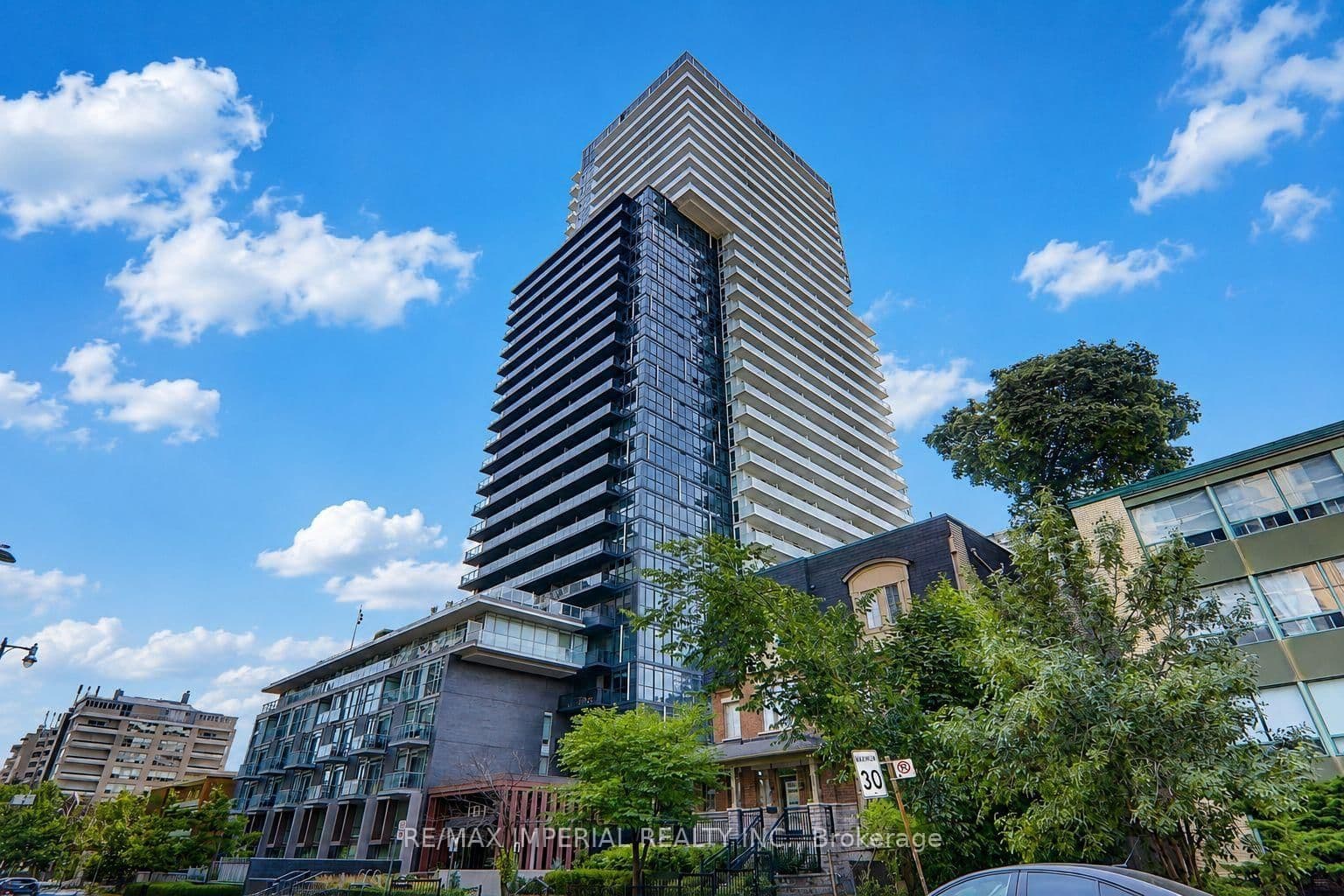 101 Erskine Avenue, Unit 2905 thumbnail 2