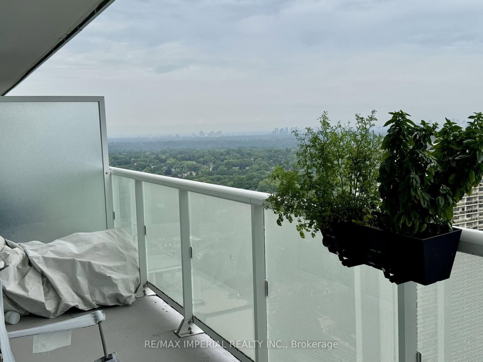 101 Erskine Avenue, Unit 2905 thumbnail 21