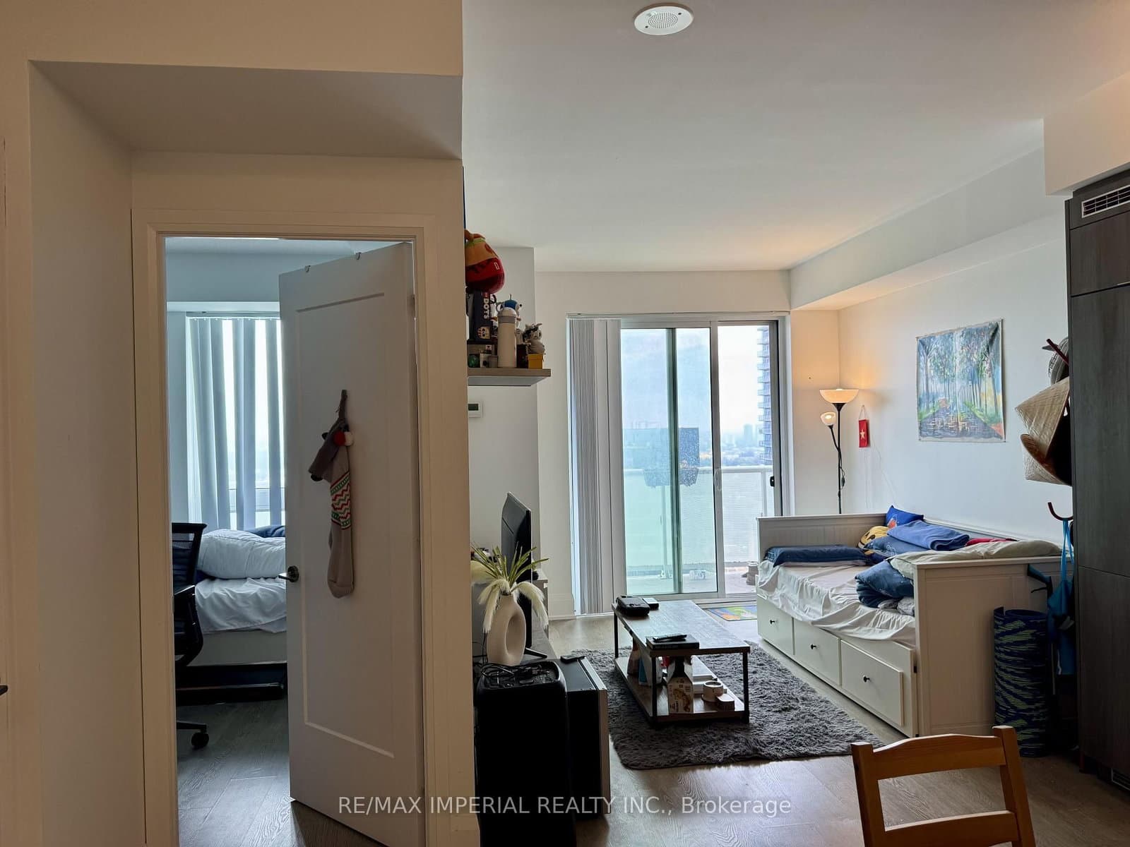 101 Erskine Avenue, Unit 2905 thumbnail 7