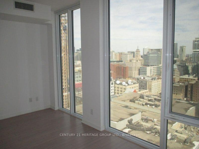 101 Peter Street, Unit 2205 thumbnail 4