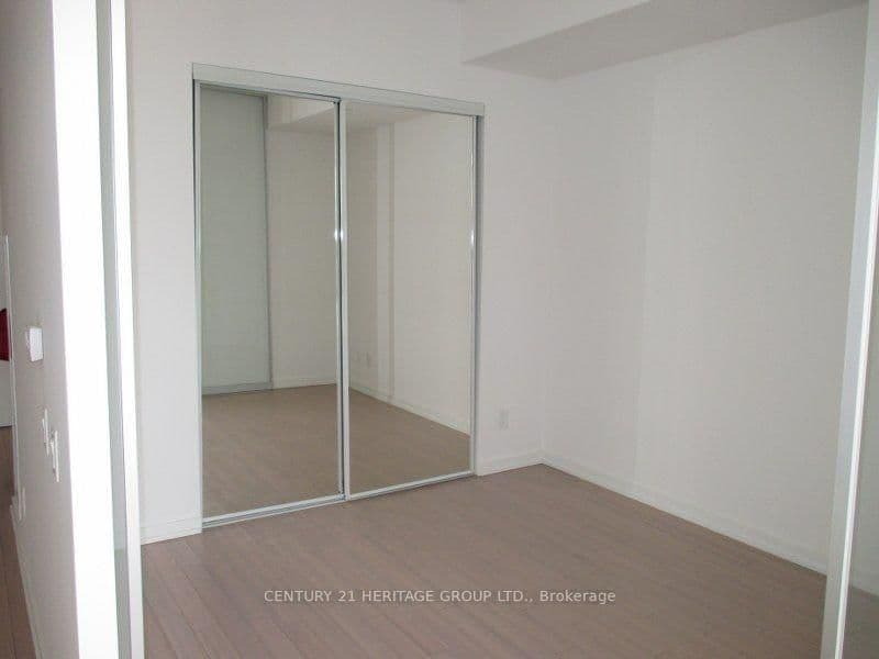 101 Peter Street, Unit 2205 thumbnail 7