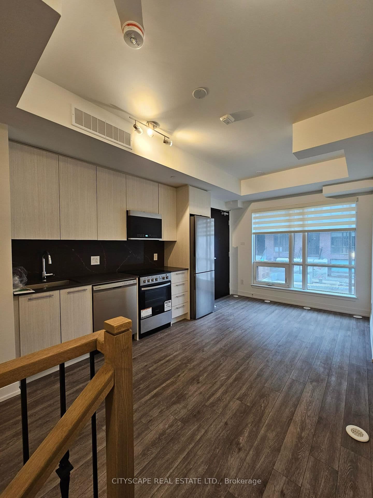 861 Sheppard Avenue W, Unit 9 thumbnail 12