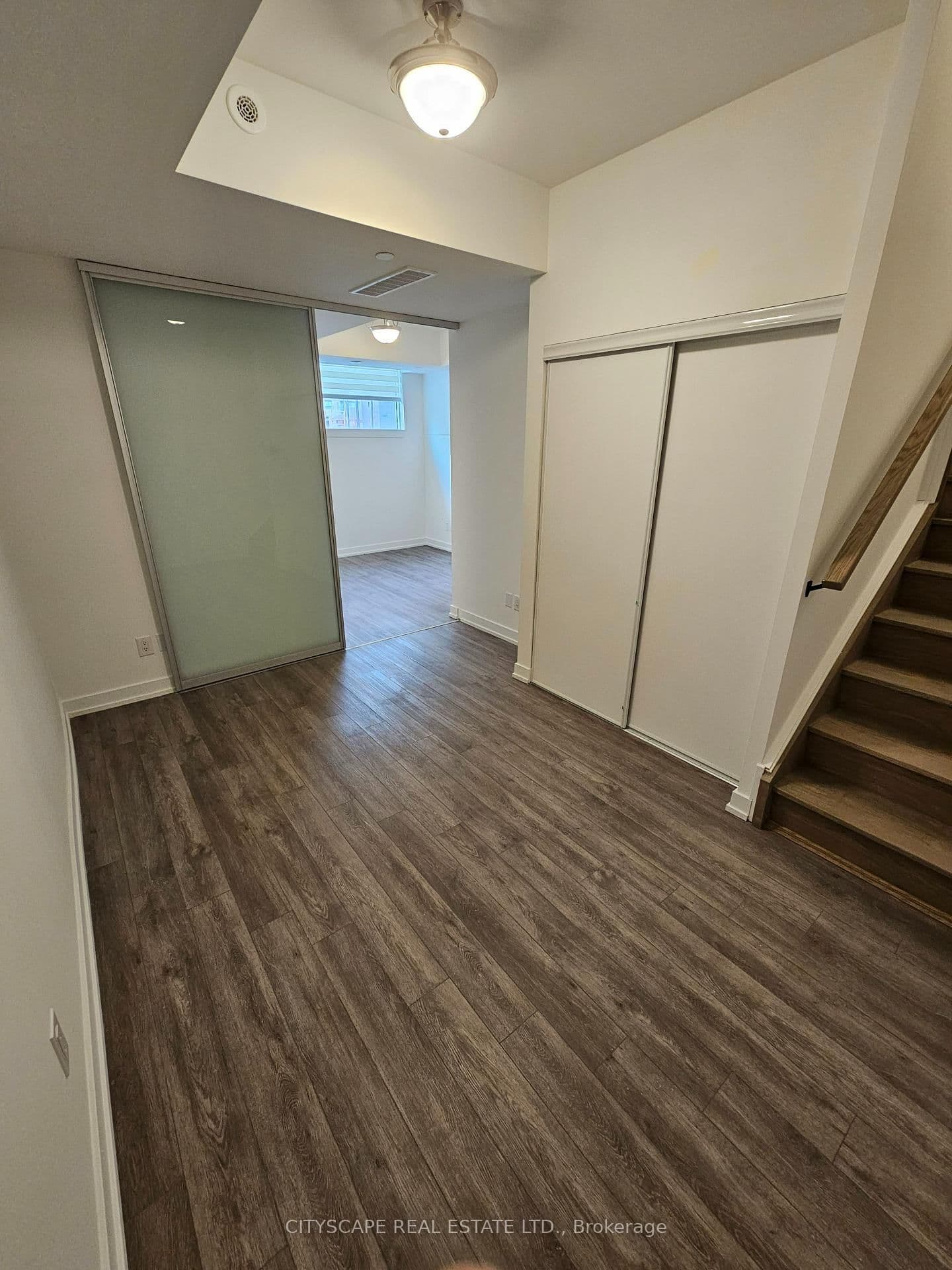 861 Sheppard Avenue W, Unit 9 thumbnail 16