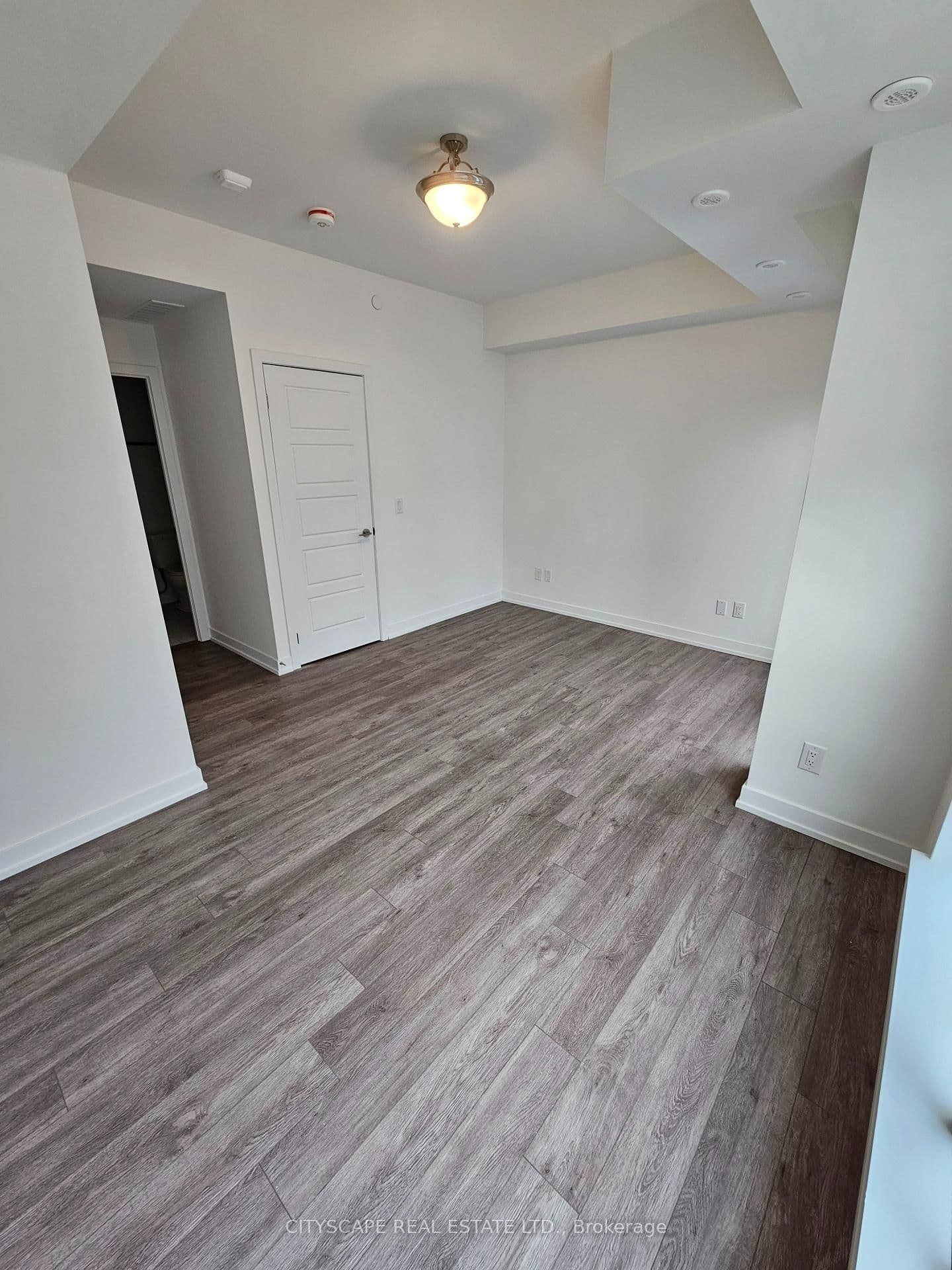 861 Sheppard Avenue W, Unit 9 thumbnail 4