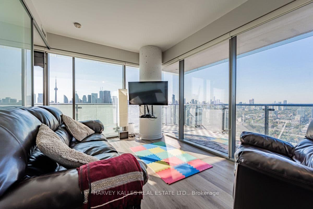 70 Distillery Lane, Unit 3602 thumbnail 9