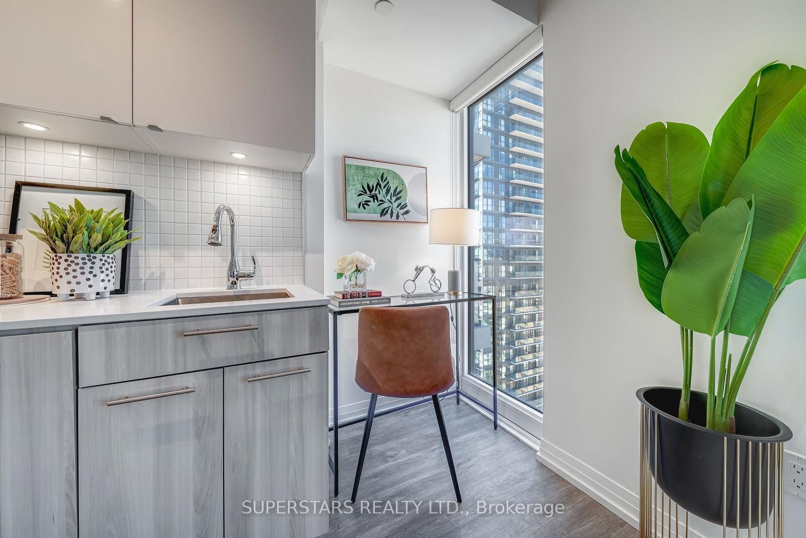 251 Jarvis Street, Unit 2507 thumbnail 11