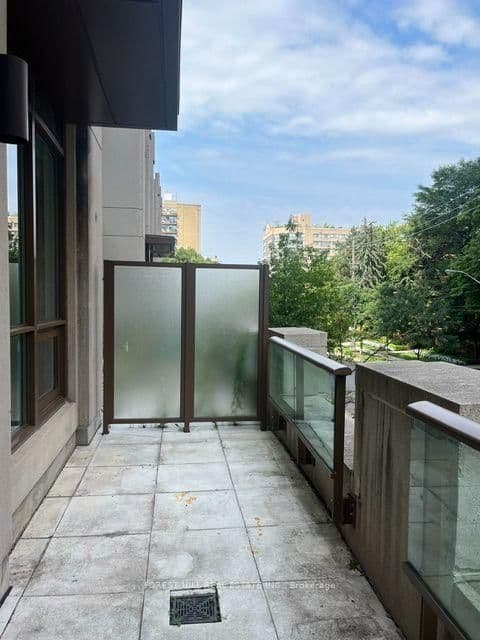 320 Tweedsmuir Avenue, Unit 111 thumbnail 24