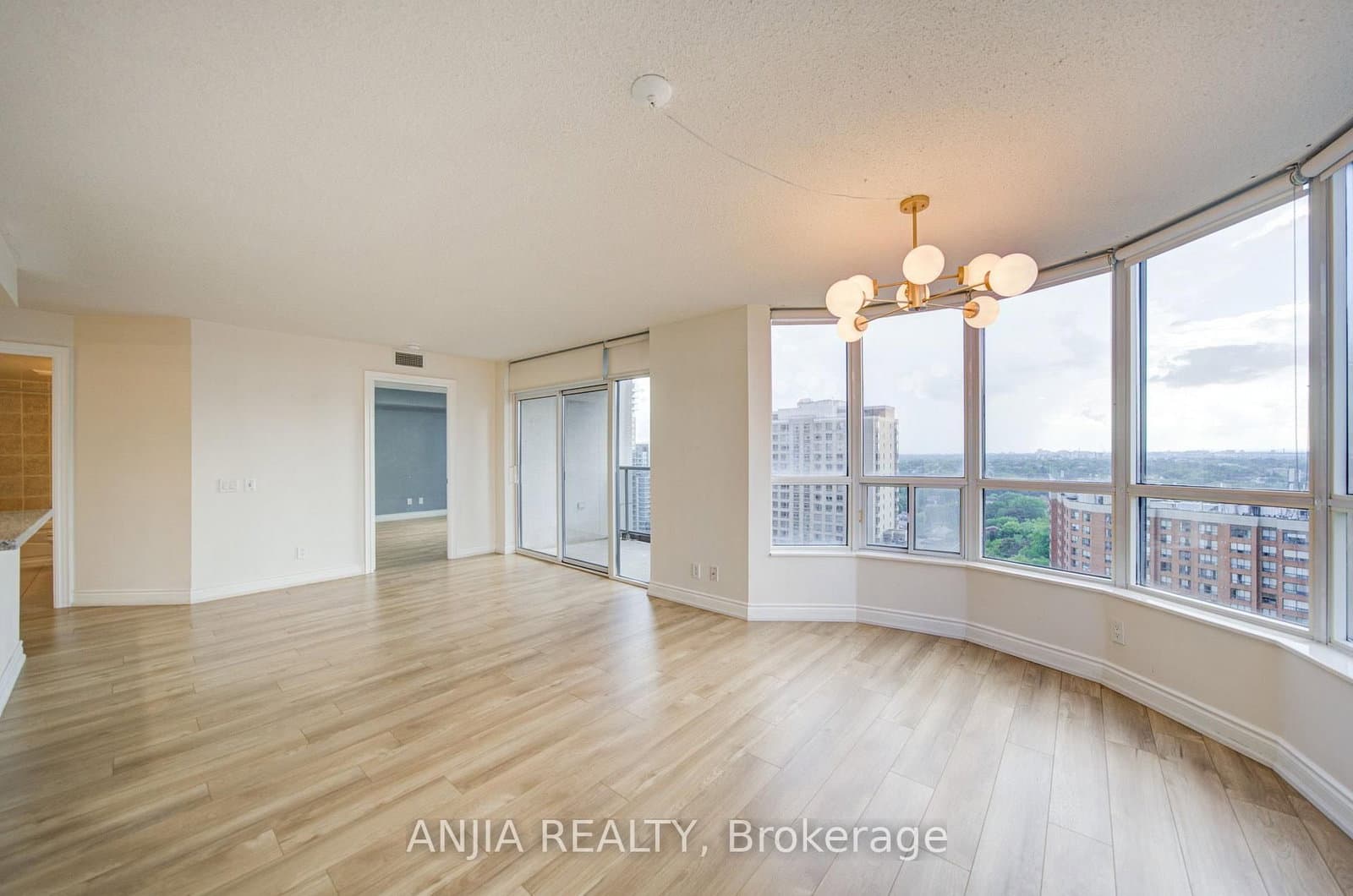 10 Northtown Way, Unit 1811 thumbnail 12