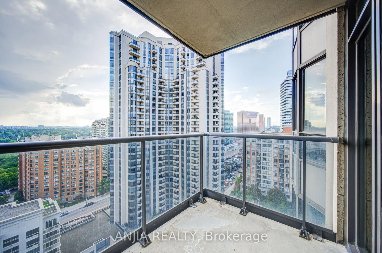 10 Northtown Way, Unit 1811 thumbnail 28
