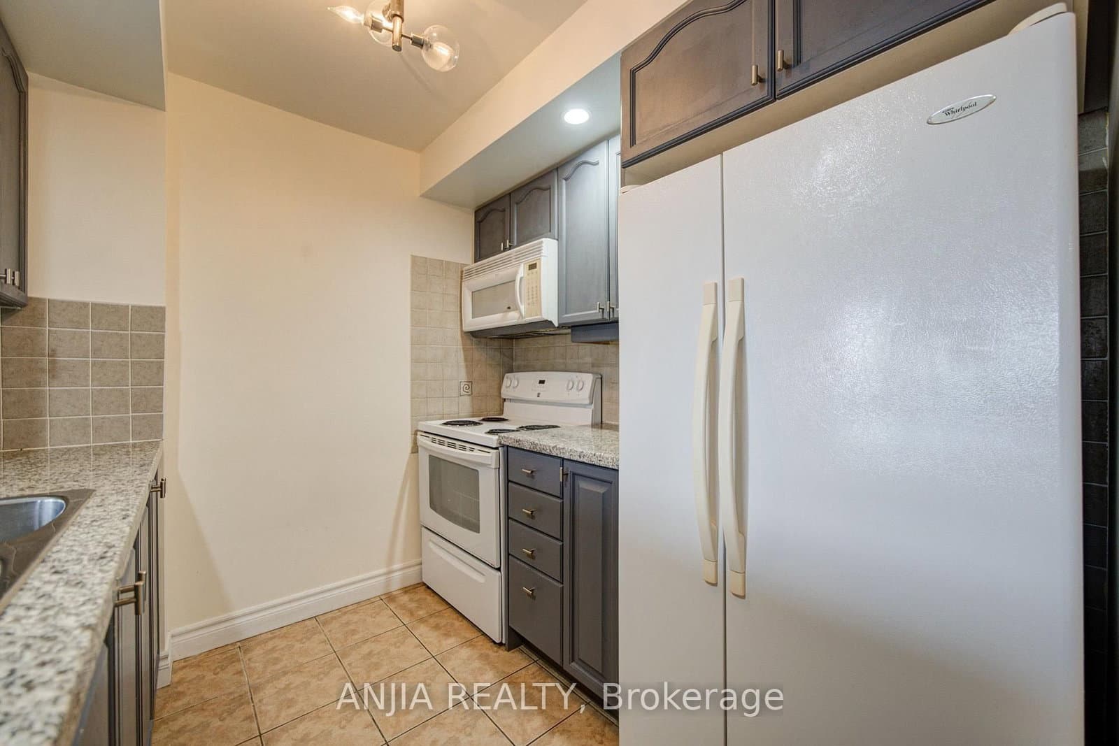 10 Northtown Way, Unit 1811 thumbnail 5