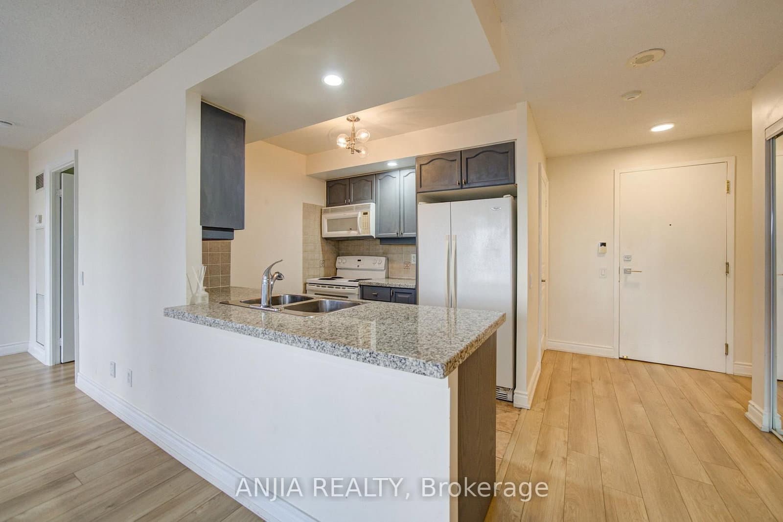 10 Northtown Way, Unit 1811 thumbnail 8