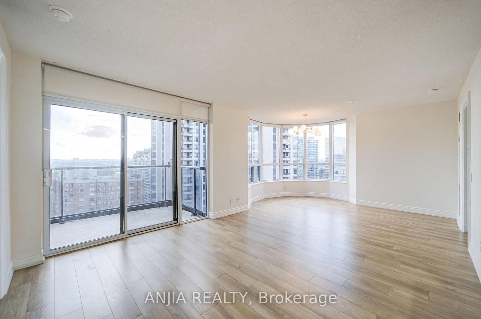 10 Northtown Way, Unit 1811 thumbnail 9