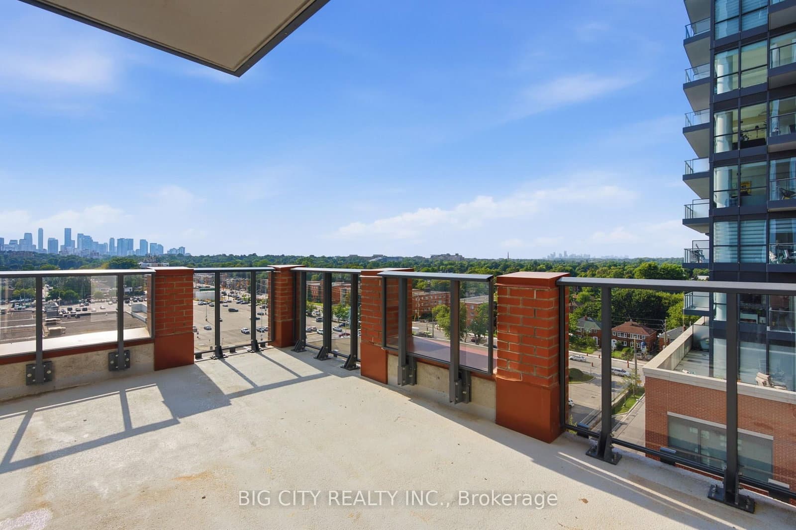 25 Frederick Todd Way, Unit 904 thumbnail 11