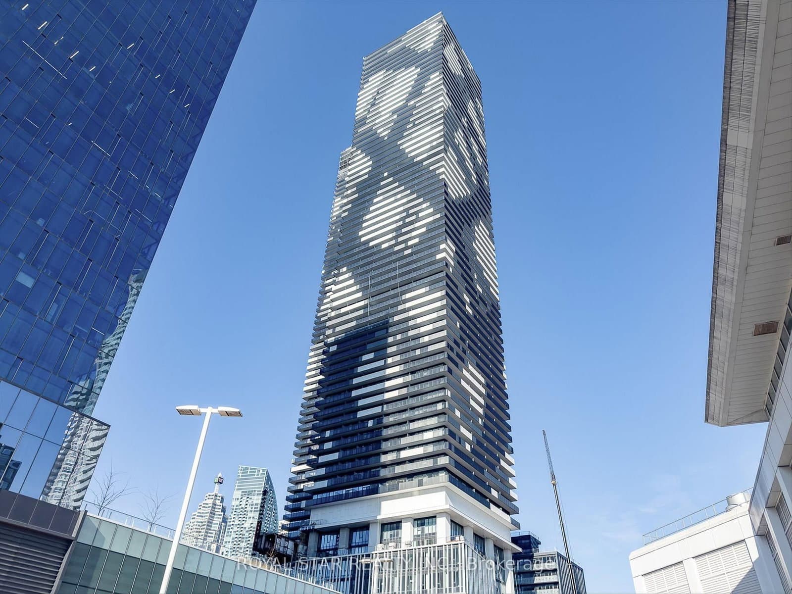 #4015 - 55 Cooper Street