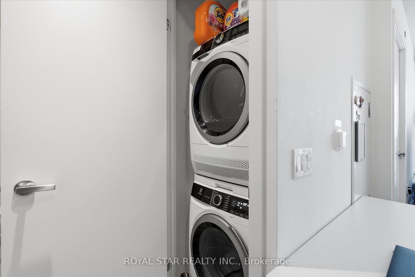 55 Cooper Street, Unit 4015 thumbnail 23