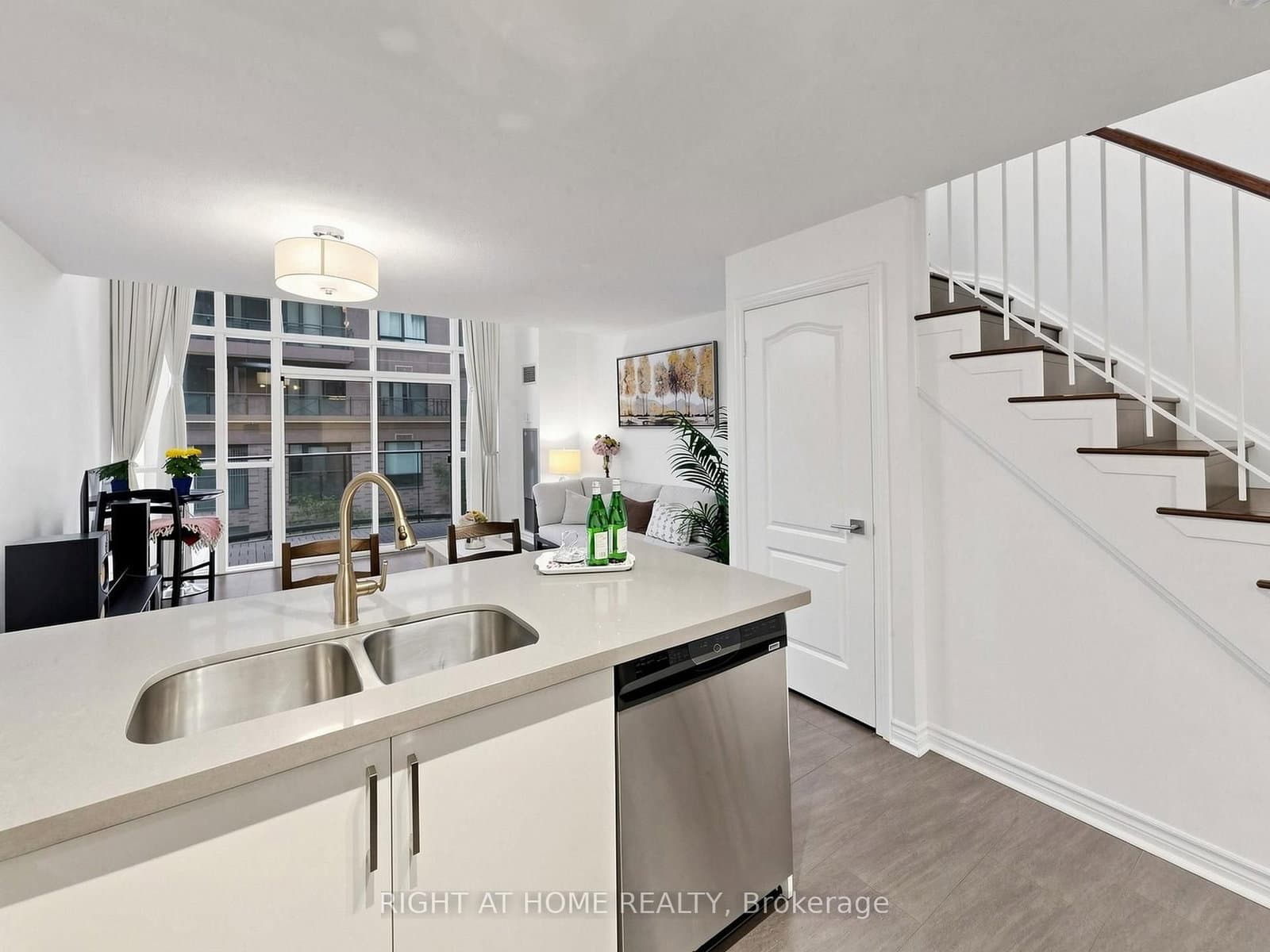 30 Hayden Street, Unit 404 thumbnail 14