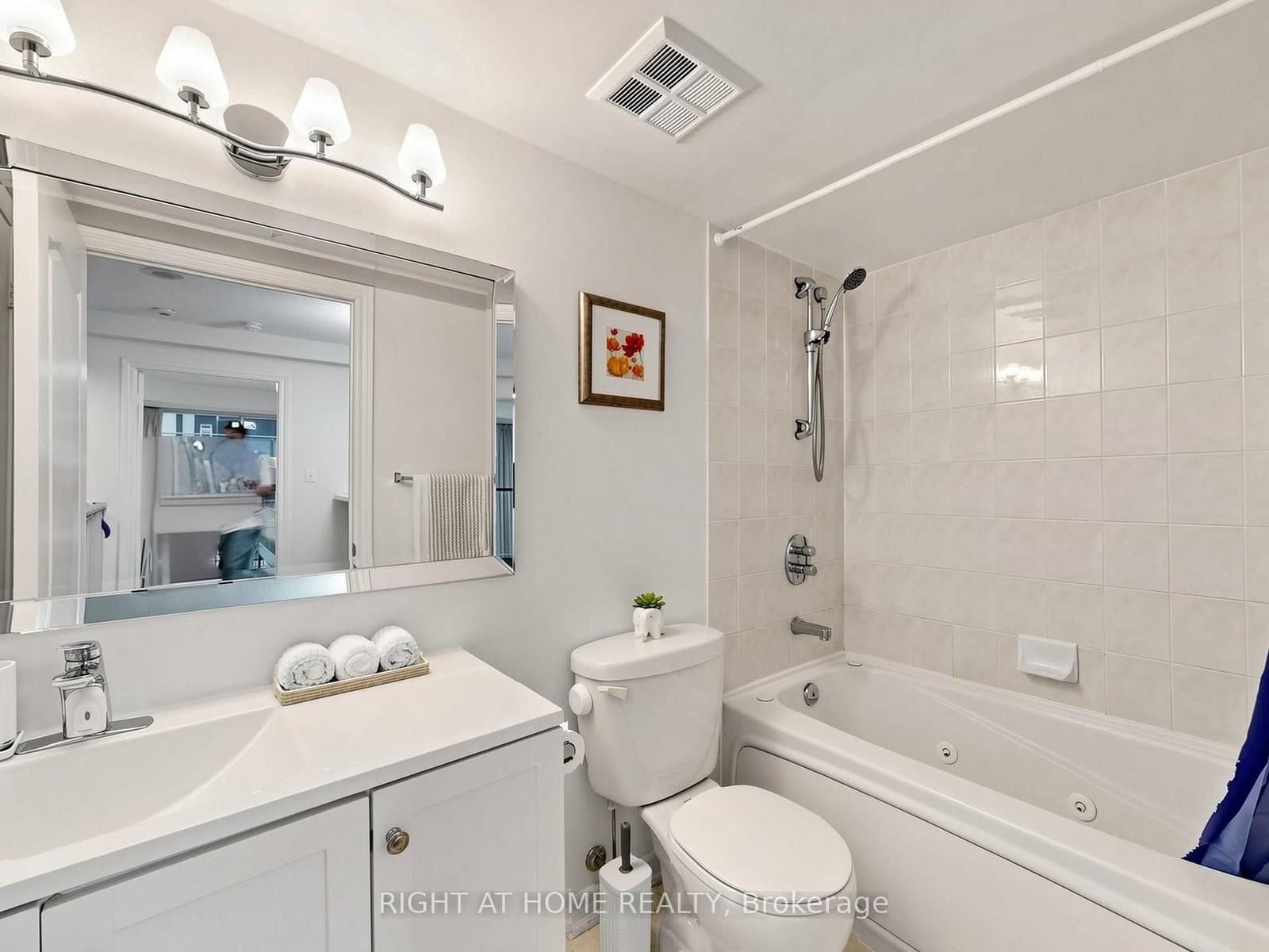 30 Hayden Street, Unit 404 thumbnail 23