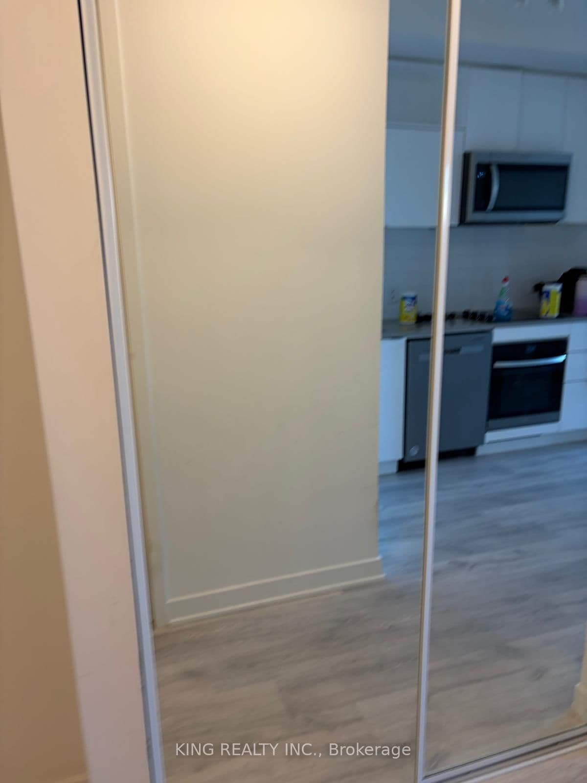 70 Princess Street, Unit 806 E thumbnail 2