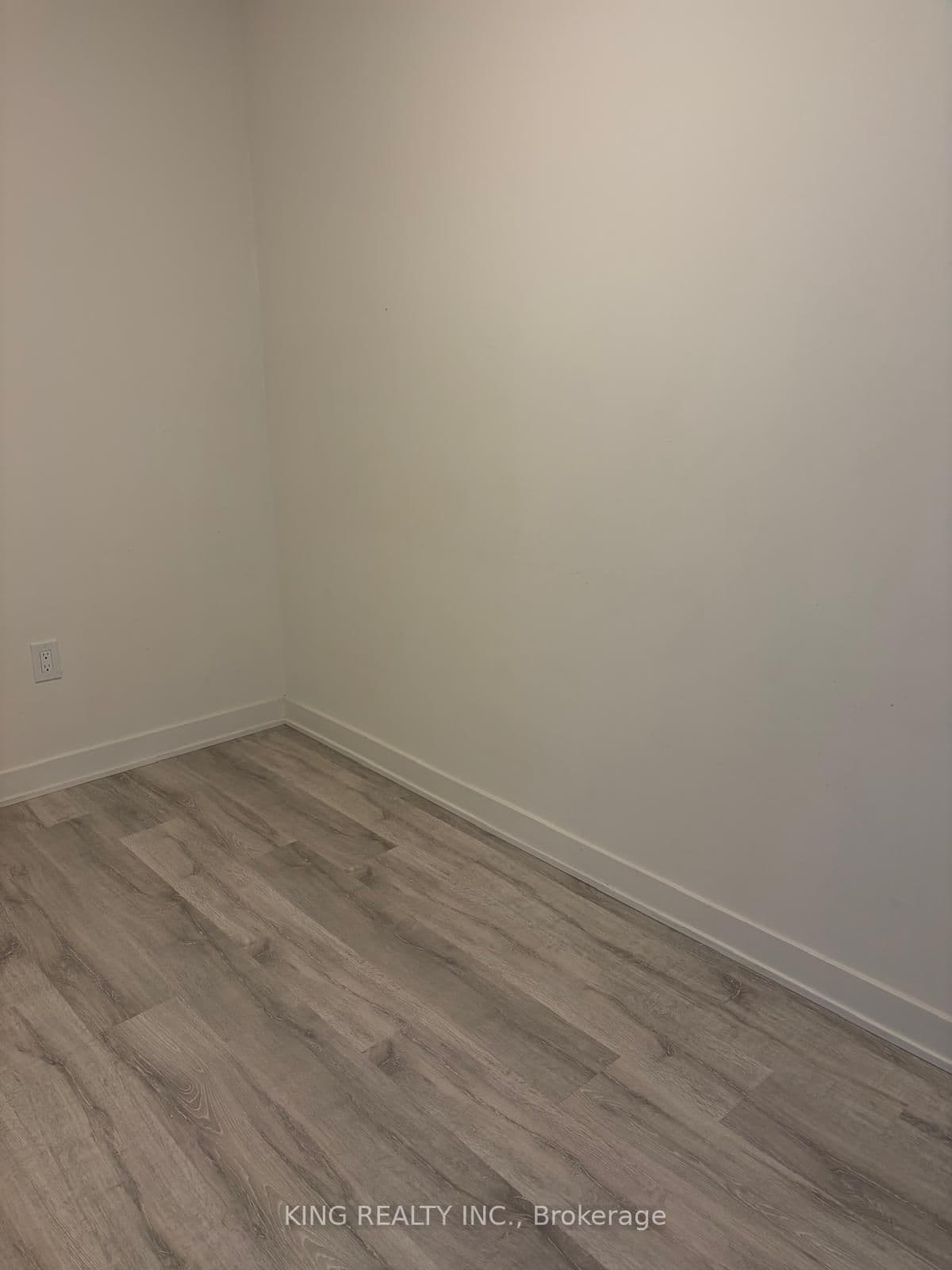70 Princess Street, Unit 806 E thumbnail 8