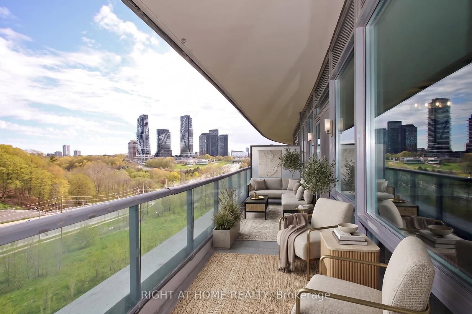 35 Brian Peck Crescent, Unit 303 thumbnail 22