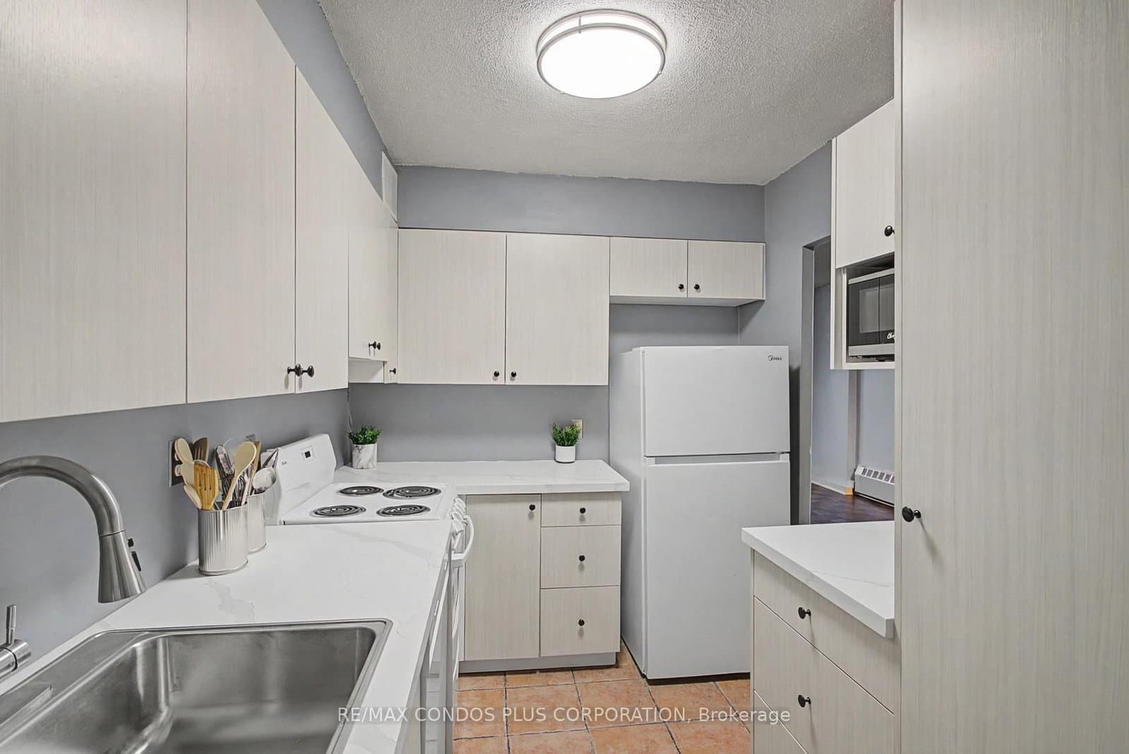 5949 Yonge Street, Unit 208 thumbnail 14